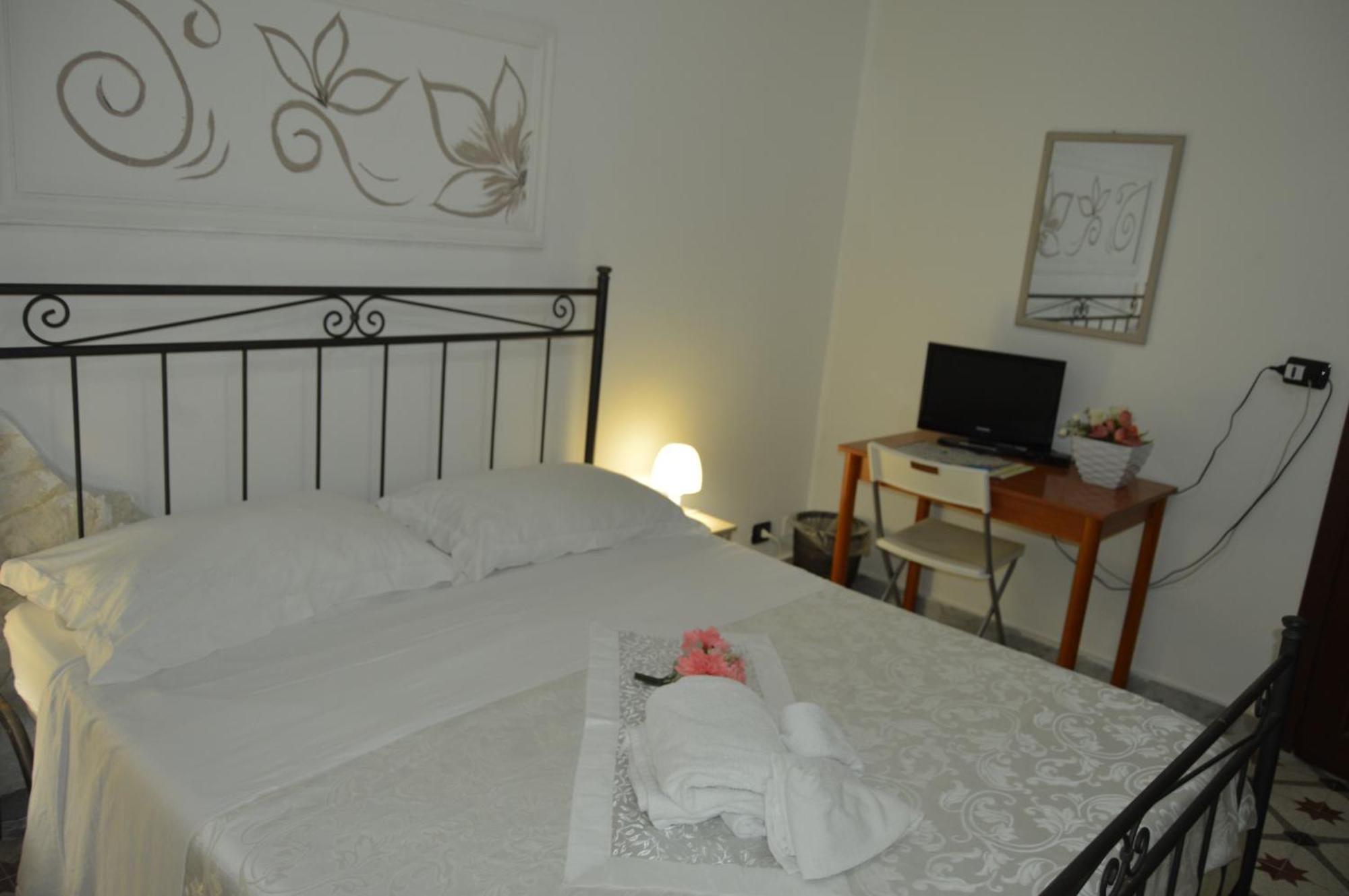 Bed And Breakfast Vecchio Porto CTA Exteriör bild